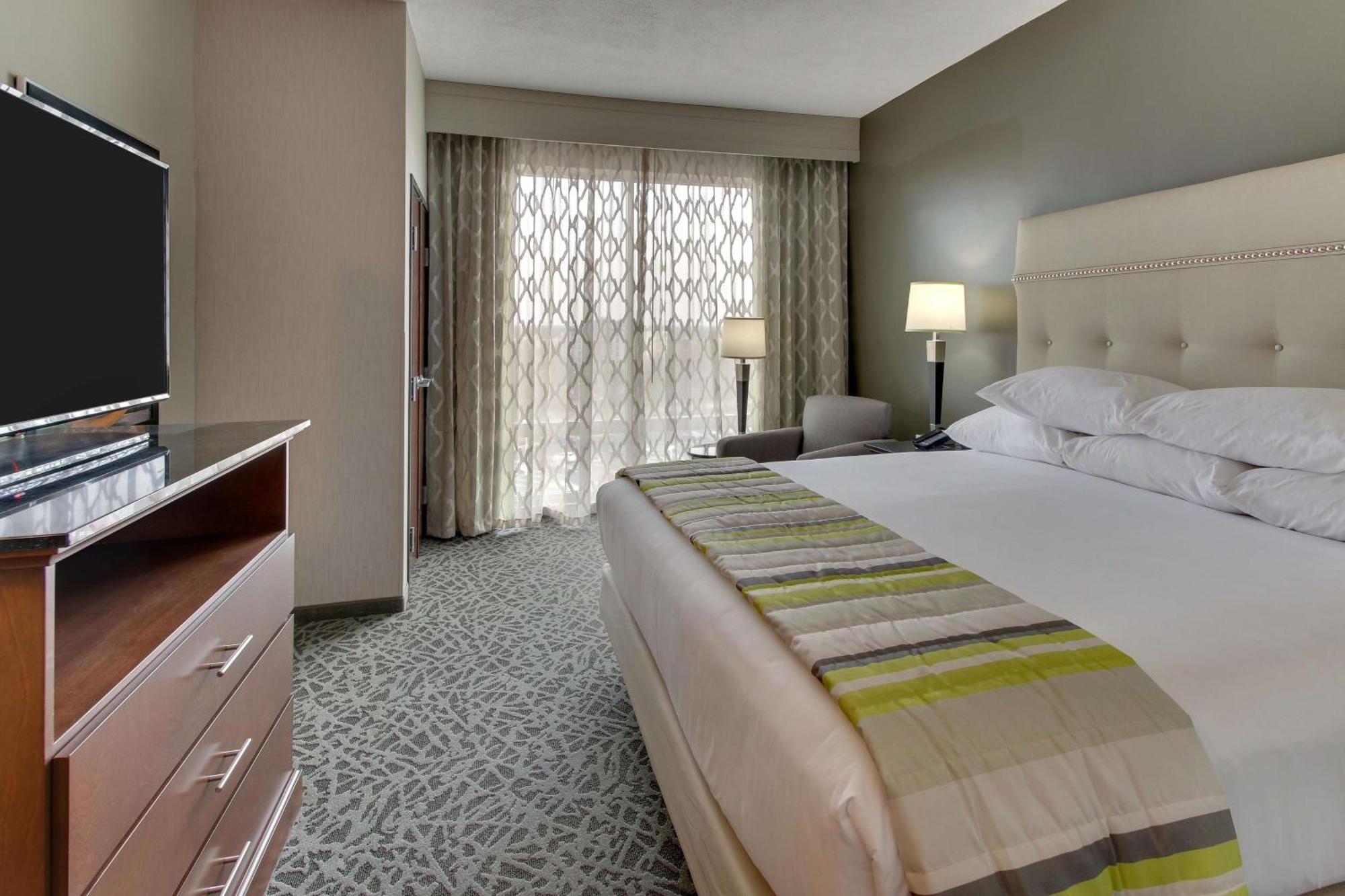 Drury & Polaris Hotel
